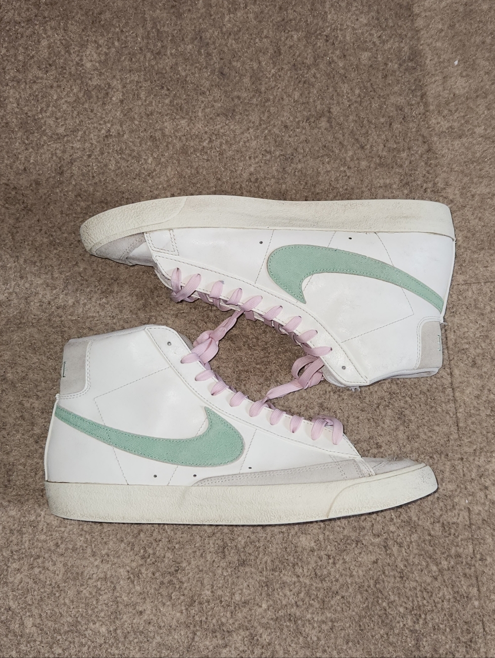 Nike Blazer Mid 77 Trainers | White Green Pink | 2022 | Mens 13